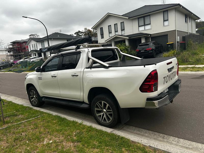 2018 Toyota Hilux SR5 Dual Cab
